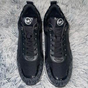 MICHAEL KORS Black and White Fashion Sneakers Size 8